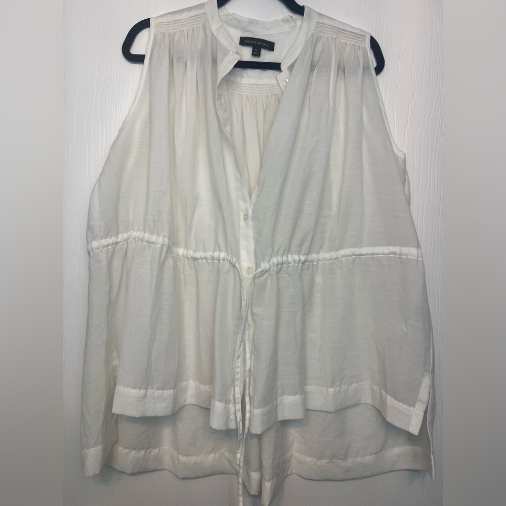 Banana Republic White Sleeveless Blouse